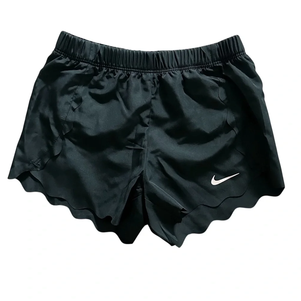 Nike Girls Dri-FIT 2 Piece Outfit Size 4T New With Tags Top Shorts Peach Gray
